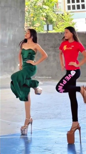 Song: I know you want me ❤️#highheel #highlights #fyp #model #heels #shoes #fashion