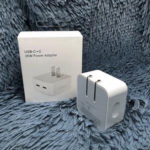 [Hot Item] Cheap Price Original Quality 35W Pd Fast USB C Wall Charger Power Adapter with Retail Box for Apple