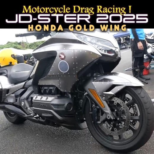 ゴールドウイングでドラッグレース 🔥🔥🔥 JD-STER モーターサイクルドラッグレース