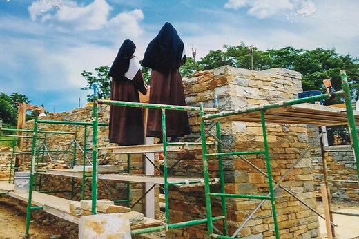 Discalced Carmelites of Jesus, Mary and Joseph — Cloistered Life