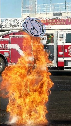 How to avoid an EXPLOSION when deep-frying a turkey this Thanksgiving 🔥🦃