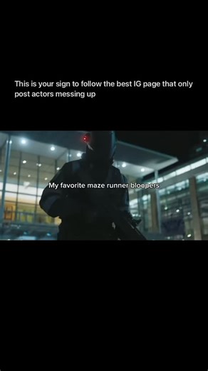 Movie Bloopers on Instagram: "Follow @actorsmessingup for more"