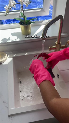 Deep Clean Your Dyson V8 Hoover Like a Pro