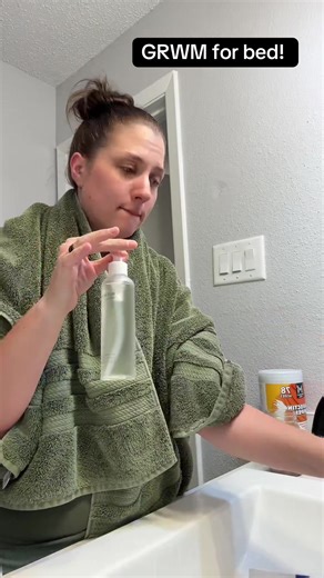 I’m loving this skincare routine from @mixsoon #mixsoonbeanessence #mixsoon #mixsoonskincare #mixsoonglassskinset #creatorsearchinsights