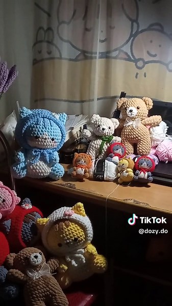 đàn mèo đội mũ đầy mùi salonpas của tuiii 🙉😂 #moclen #dotiem #meodoimu #fyp