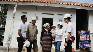 Pekerja MedcoEnergi Bangun Rumah Layak Huni untuk Warga Kurang Mampu di Mauk