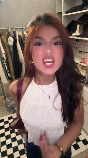 patty chua (@burgerpattyy)’s video of Color Hair