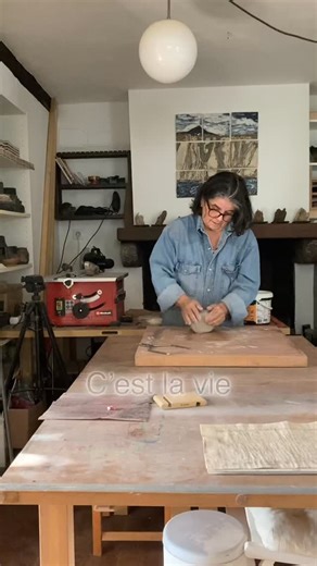 Liliana Rubio | Architect making Ceramic Art on Instagram: "C’est la vie dans mon Atelier à Saint Jean de Luz 🇫🇷 ! I think, once a year, I have to take the courage to make this task at my Studio! Many leftovers or remnants of clay kept from all the pieces made, while you make them, when you sand them, you will have a huge batch of dry clay that you must start to recover! 🙌🏻 Wedging, kneading , pétrir in French, amasar en español, the clay ! It’s a task at the Ceramic Studio that you must do 