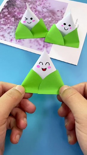Create a Cute Smiling Triangle Paper Craft