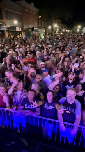 Super fun crowd last night at Sturgis Falls Festival. ❤️ | Liverpool Legends