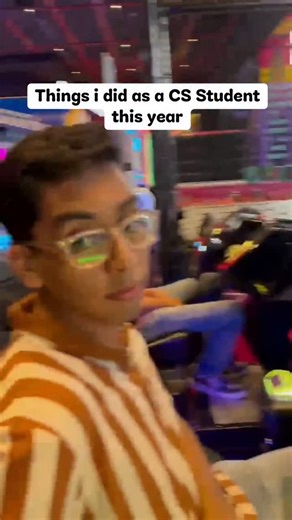 Krish Jha | Content Writer & Creator on Instagram: "2025 Recap. Computer Science chodh ke sab kar lunga. But comeback ki taiyaari chalu hai. . . . . . #viral #trending #explore #foryou #2025 . . [recap, trend, new year, viral karwa do, repost, share, save, AI]"