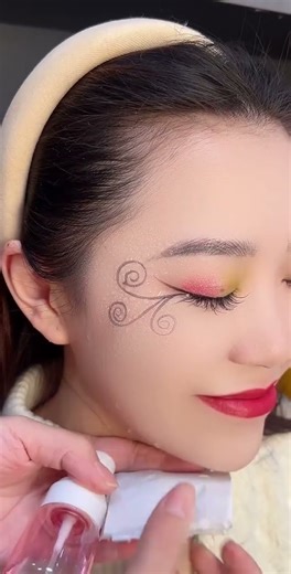 Easily draw beautiful, realistic eyebrow lines #eyebrowdrawingtutorial #wildEyebrow training