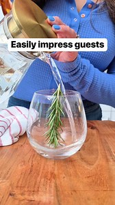 11M views · 40K reactions | Simple holiday hosting tips ✨ From festive holiday drink décor to tasty appetizers and eye-catching serving displays, this video is packed with our most-loved holiday hosting ideas.This video is for entertainment purposes only. Always supervise children and pets around balloons.This original video was produced by Network Media LLC and Liz & Jeff. #hosting #holidayparty #christmasparty #partyplanning | Liz & Jeff | Facebook