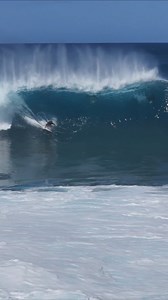 John John Florence BIG PIPELINE | Waves of the World on YouTube