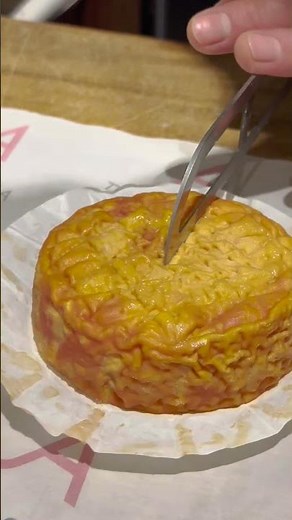 Finding the STINKIEST Cheese in Paris