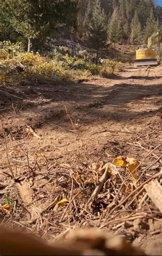 5.8K views · 86 reactions | Excavator reclaiming a dozer guard. As the wildfire is extinguished, heavy equipment rolls back the slash and branches to reclaim the guard that the dozers installed. Watch wildfire videos at Wildfire HQ on YouTube. https://www.youtube.com/@WildfireHQ Purchase Wildfire HQ hoodies here: https://fireground.ca/shop/brands/wildfire-hq/true-north-wildland-hoodie/ | Wildfire HQ | Facebook
