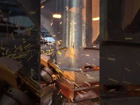 STRUCTURAL WELDING/ GALVANIZED STUB COLUMN BASE PLATE WELDED TO EXISTING COLUMN CAP PLATE/3/4 FILL