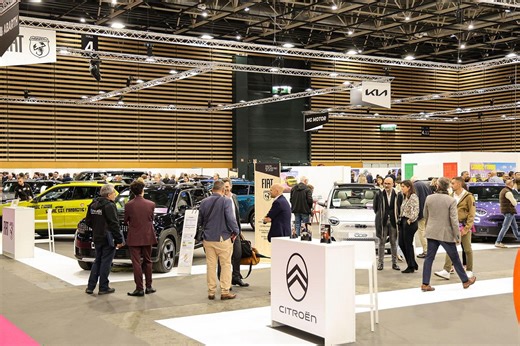 Salon automobile de Lyon 2025 : affluence record pour une édition exceptionnelle !