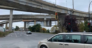Does Montreal need a new Mercier Bridge and Saint-Pierre interchange?