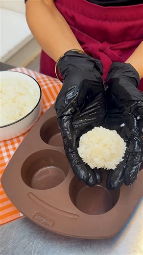 Halloween Pumpkin Sushi! Salmon’s Halloween disguise 🐟🎭 | Chefclub Network