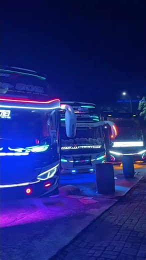 Story'WA bus mbois 30 detik