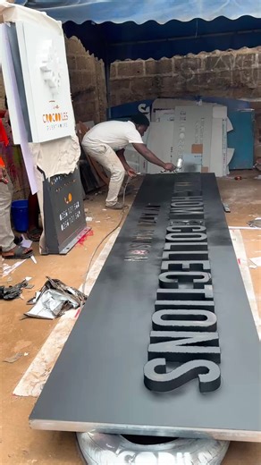 We build signs for your benefit. 😊✌🏾. Call or WhatsApp 0500837836/0533919814 #vintage #decor #woodsign #homedecor #bathroom #collection #3dsignage #ledsign