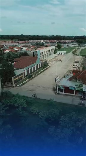 Ubah wajah gedungmu jadi makin keren dan profesional! Renovasi fasad dengan bahan terbaik, desain kekinian, plus pengerjaan cepat. Yuk, wujudkan tampilan impian gedung kamu sekarang juga! Hubungi kami untuk harga spesial!”* 🚧✨ Pengerjaan & Pengadaan Seluruh Indonesia ACP ( Alumunium Composite) Panel merek Seven, Marks, Dekson, Alcotuff,Alcopan, Jiyu dll. CW (Curtain Wall Glass) GRC panel Kisi-Kisi / Para - Para Metal perforated Tempred Glass & Cubical Glass Minat? DM atau hubungi WA Kami : http