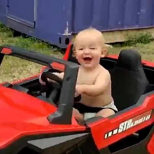 984K views · 2.3K reactions | Colorado baby shows impressive “driving” skills | In The Know Parenting | Facebook