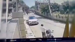 Viral video: Noida labourer sets Rs 1 crore Mercedes on fire over unpaid dues