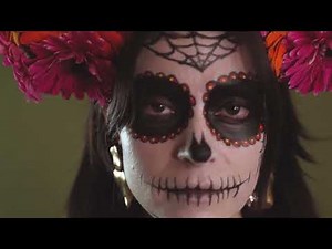 Emo vs. Goth: What's the Difference?