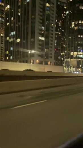 Exploring Chicago's Heartfelt Charm While Driving