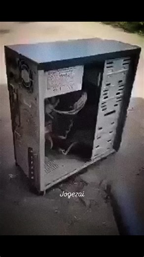 Jogezai on Instagram: "Retro Dusty Computer #pcmr #retrocomputer #retrogaming"