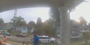 ‘We’re just scared’: Family says stranger attempted to kidnap their children, charged at home with shovel