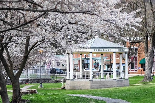 This West Virginia Town Is Home to America's First Spa and Under 1,000 Residents—but It Technically Doesn’t Exist