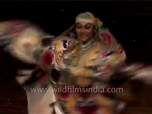 A beautiful display of Tajikistan's traditonal dance - video Dailymotion