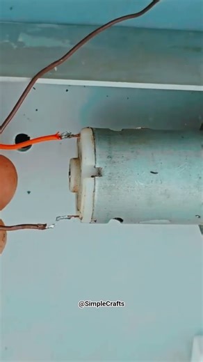 Joining motor wires using a terminal