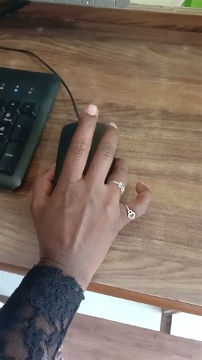 Mouse Left Click vs Right Click🖱️ Basic Computer Knowledge💻 #mouse #computerbasics #beginners #short