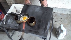 We know that Valvoline VR1 20-50 is the best oil for your Rover V8, but what's it like for breakfast? DO NOT TRY THIS AT HOME | Rpi Engineering