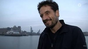 Mit dem "Tatort: Echolot" feiert Oliver Mommsen morgen sein 15-jähriges Dienstjubiläum. Gratulation! | Tatort