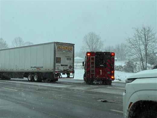Snow causes wrecks and delays Monday