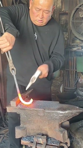 Industrial Hammer Forging Technique