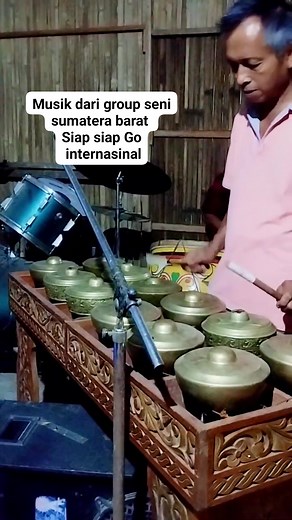 995 reactions · 39 shares | Group seni bernuansa musik tradisional Talempong dari koto tangah suliki Sumbar "Group batuang sarueh" Viralkan!!!!! #musiktradisional #musiktalempong #fbbatuangsarueh | Wira Swasta | Facebook