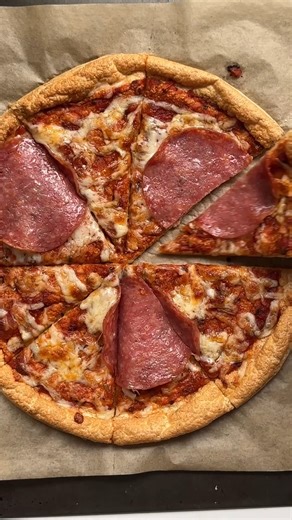 Our delicious cloud pizza is low in calories and high in protein. What more could you ask for? 😋 Try it now or save for later! Ingredients: 4 Golden Irish egg whites (150g) 20g cornflour 1/2tsp garlic powder 1/2tsp all-purpose seasoning 1/2tsp Italian herbs 50g Pizza sauce 30g Light Mozzarella 20g Pepperoni Method: Whisk egg whites until stiff peaks have formed, then add the cornflour, garlic powder, all-purpose seasoning, and Italian herbs and whisk again to stiff peaks. Spread it out over a l