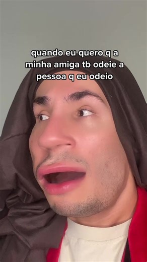 Fofoca entre amigas: revelando a verdade sobre uma amizade falsa