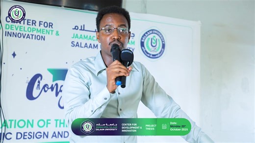 Hormuudka Kulliyadda Injineeriyadda iyo Tiknoolajiyadda Eng. Nour Dahir Warsame oo ka qeyb galay Munaasabadda qalinjebinta ee Xarunta Hormarinta iyo Hal-Abuurka ee Jamacadda Salaam ayaa hadalo dhiiragelin ah lawadaagay ardayda qalinjebisay iyo kuwa raba in ay bartaan Xirfaha Suuqa looga baahanyahay. #CDI #SalaamUniversity #GraduationCeremony #DevelopmentInnovation #ProfessionalStudies | SALAAM UNIVERSITY