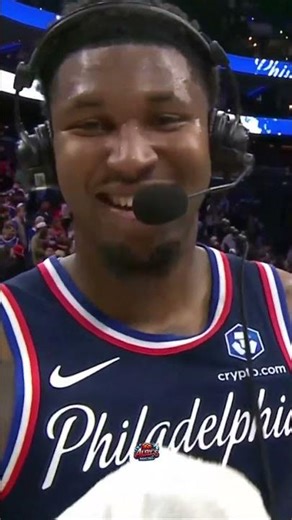 Tyrese Maxey gets interrupted in the funniest way possible! 😂