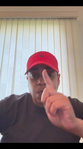 2.4K views · 19 reactions | Today it's Dominions VS Pizza Hut. Domino's Pizza Pizza Hut #fbreelsvideo #trendingreels #travelfoodie #foryoupage #travelfoodie #review #foodie #pizza #pizzalover | Shawn Whiting | Facebook