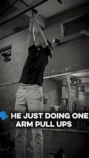 one arm pull up 📈💀 #viral #gym #gym #trending #motivation