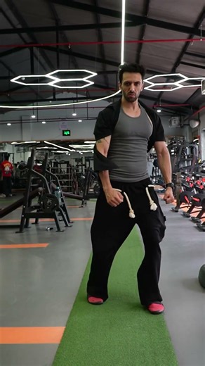 How to do low pulley overhead tricep extension #tricepsworkout #shorts