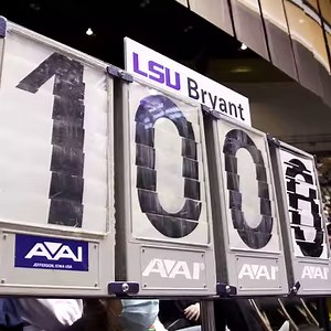 The best vault in NCAA Gymnastics. ANOTHER PERFECT 10 for Haleigh Bryant. | LSU Gymnastics